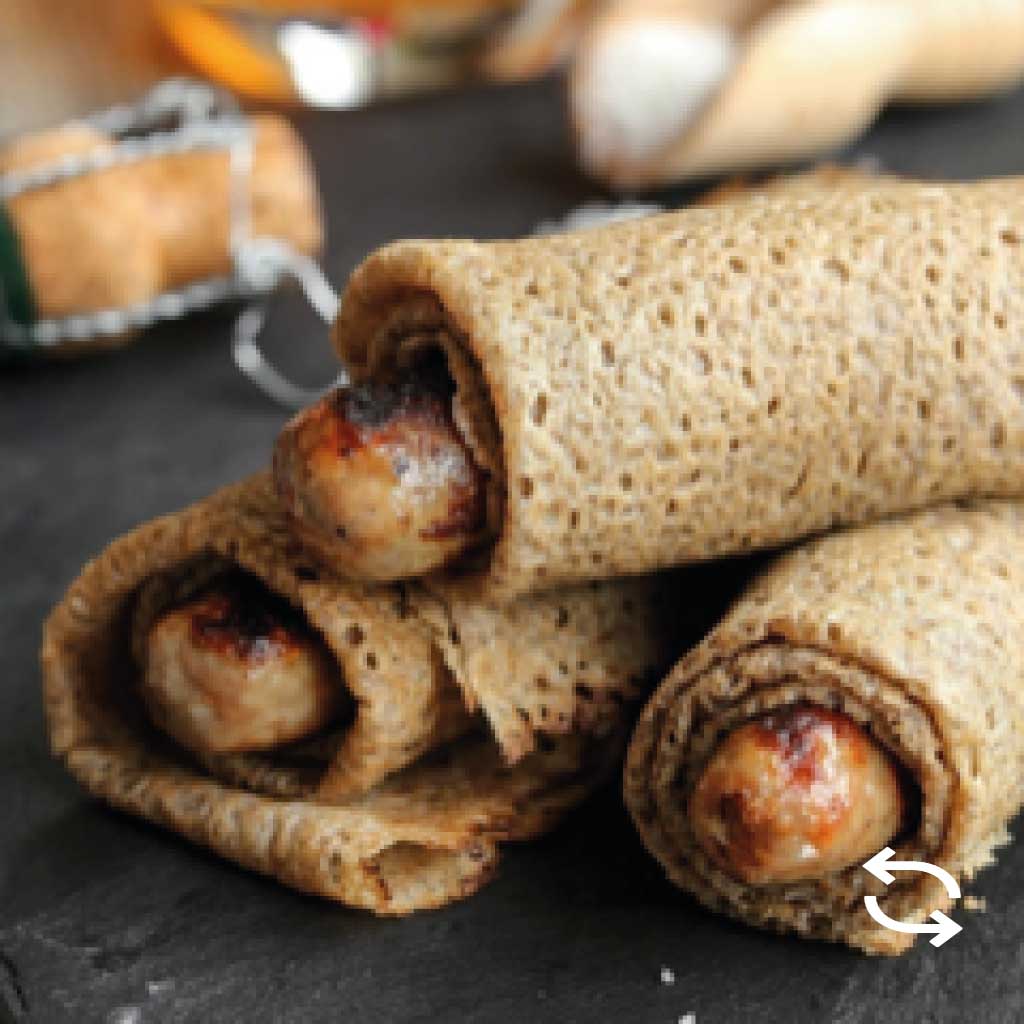 Hot dog appétissant avec pain frais et garnitures – stand gourmand pour anniversaires et événements en plein air.